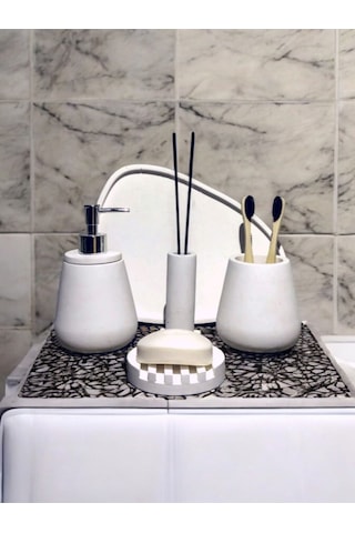 4'lü Kırık Beyaz Beton Banyo Seti Gri
