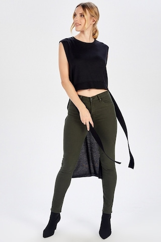 Peraluna Arkası Uzun Kemerli Siyah Kolsuz Kadın Triko Bluz-Siyah