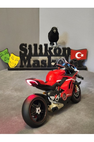 Ducati Superleggera V4 Motorsiklet