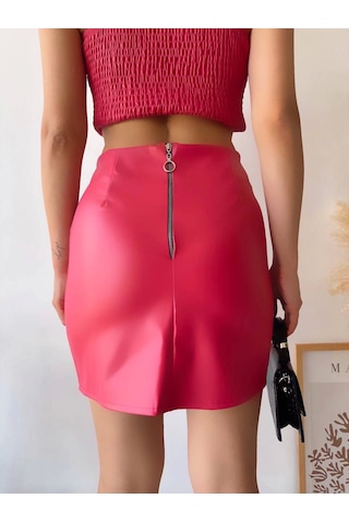 Tek Yırtmaçlı Arkadan Fermuarlı Deri Etek Fuşya S24475 Fuşya