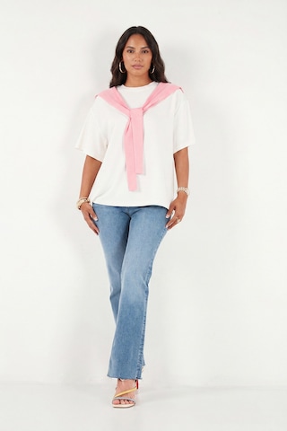 Lela Rahat Kalıp Bisiklet Yaka Omuz Şal Detaylı T Shirt Bayan T Shirt 5867044 Ekru-pembe