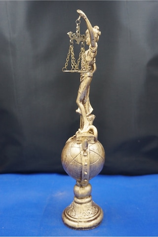 Themis Adalet Terazisi Heykeli 35 Cm Dekoratif Ev & Ofis Biblosu Altın