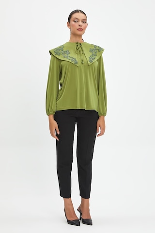 Parıltılı İşlemeli Zarif Yaka Tasarımlı, Balon Kollu Şık Bluz - Özel Günler Ve Günlük Kullanım İçin İdeal Yeşil