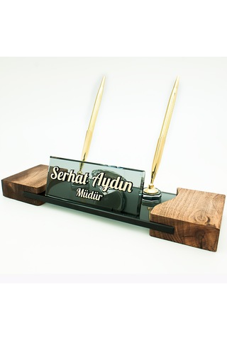 Masif Ayaklı Masa İsimliği Kristal Altın Kabartma İsimlik