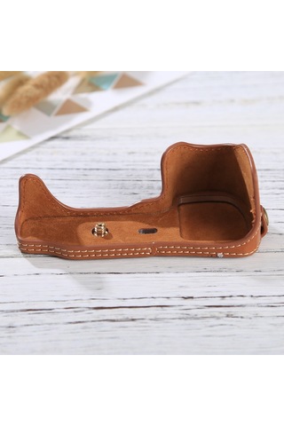 1/4 İnç İplik Pu Deri Kamera Yarım Kasa Tabanı Sony Alpha 6100 / A6100 Kahverengi Diğer