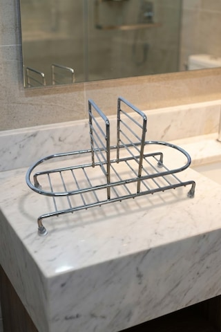 Makri Home Siyah Sıvı Sabunluk Standı Tezgah Üstü Banyo Mutfak Düzenleyici, Gümüş Oval Organizer Gümüş