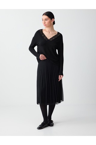 Jimmy Key Jimmy Key Siyah Rahat Kesim V Yaka Dantel Detaylı Örme Bluz 6sw035662900