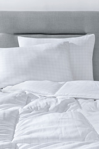 Yataş Bedding Anti-Stress Çift Kişilik Yorgan Yastık Seti Beyaz