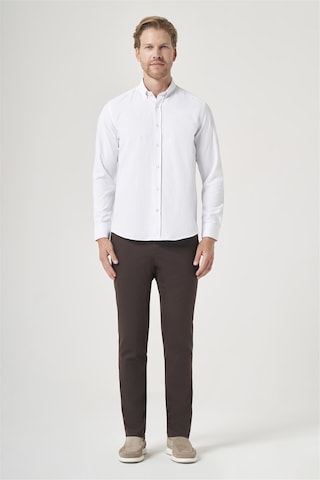 İmza Beyaz Düğmeli Yaka Oxford Slim Fit Pamuklu Gömlek 1004265284