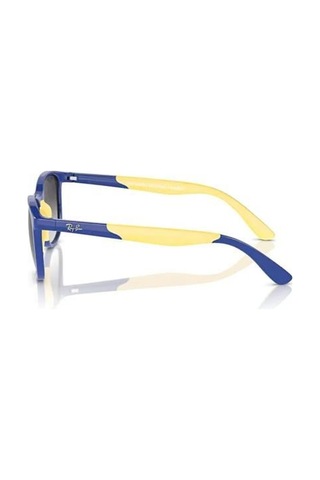 Ray-Ban Junior Rj 9077-s Col 7132/8g 49-16-130 Çocuk Güneş Gözlüğü Mavi
