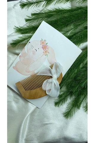 Kişiye Özel Bebek Hediyeliği Tavşan Temalı Kart & Ahşap Tarak Doğal Ahşap Karta İsim Yazılabilir/kişiselleştirilebilir