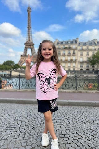Riccotarz Kız Çocuk Puantiye Baskılı Ve Kelebek Baskılı Pembe T-shirt Şortlu Takım