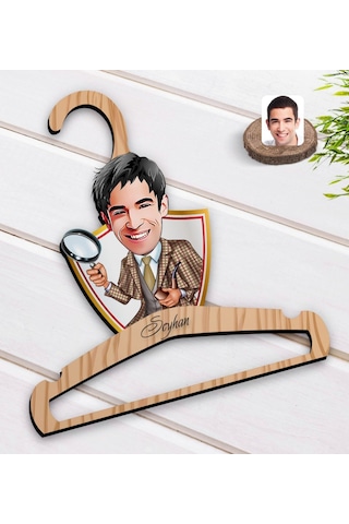 Kişiye Özel Müfettiş Karikatürlü Standart Boy Ahşap Elbise Askısı