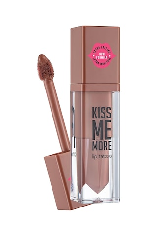 Kiss Me More Yüksek Pigmentli & Mat Bitişli Nemlendirici Likit Ruj Bej