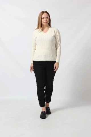 Moda Berray Y6328 Fındık Örgü Detaylı Triko Kazak Krem