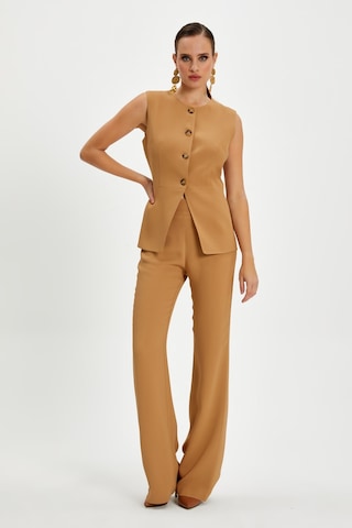 Serpil Exclusive Kadın Minimalist Düz Kesim Pantolon - Modern Ve Konforlu Tasarım - Ofis Ve Günlük Kullanımlar İçin İdeal Camel