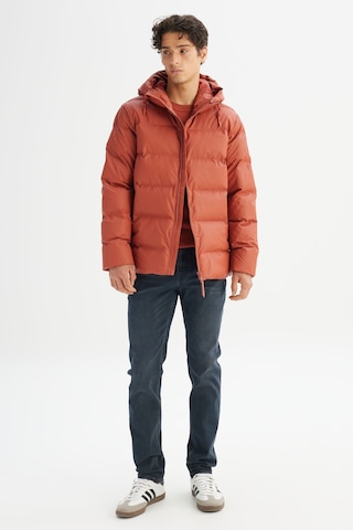 Lee Regular Fit Kapüşonlu Cepli Şişme Puffer Mont L2520263220 Kiremit