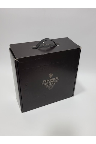 John Walker & Sons Odyssey Ahşap Camlı Viski Sergileme Ve Taşıma Kutusu Siyah
