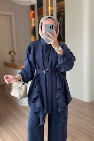Ka Hijab Fırfır Detaylı Kuşaklı Takım - Lacivert