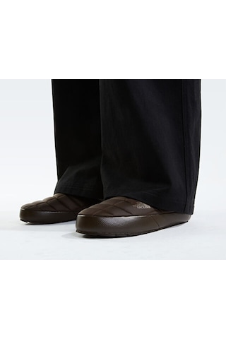 The North Face W Thermoball Tractıon Mule V Kadın Outdoor Terlik Nf0a3v1htgq1 Kahverengi