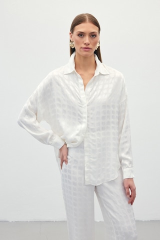 Sateen Jakarlı Saten Gömlek - Ekru-136231 Ekru