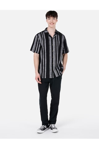Colin's Colins Normal Kesim Shirt Yaka Çizgili Siyah Erkek Kısa Kol Gömlek Cl1069245 Cl1069245 Q1.v1 Blk Siyah