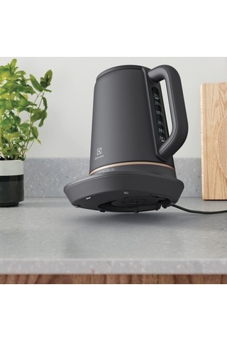 1,7 Lt Su Isıtıcı İle Gizli Rezistanslı Hızlı Isıtma