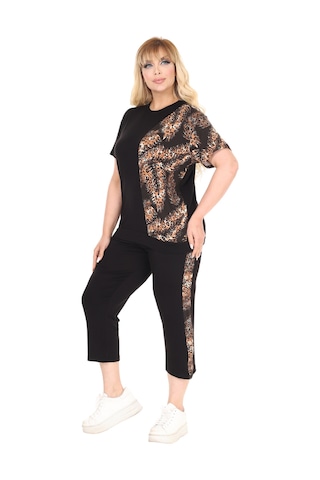 Melsay Butik Siyah Kısa Kol Yarım Başak Garnili Viskon Kapri Takım Siyah