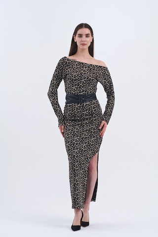 Şıklığın Yeni Tanımı Etek Bluz İkili Takım Koleksiyonumuzla Tarzınıza Güç Katın Siyah