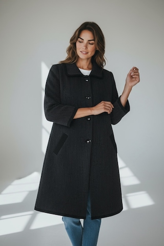 Kadın Önü Düğmeli Cepli Yakalı Kalın Triko Hırka Siyah