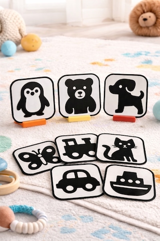 Bebekler İçin Siyah Beyaz Kontrast Tummy Time Kartları Hayvan ve Araç Figürlü Standlı Set Bebekler İçin Siyah Beyaz Kontrast Tummy Time Kartları Hayvan ve Araç Figürlü Standlı Set