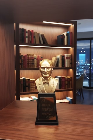Atatürk Büstü Mini 13cm Polyester Hediye Dekoratif Büst Heykel 001