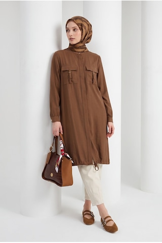 Armine Trend Doğal Kumaş Gizli Düğmeli Cep Detaylı Büzgü İpli Uzun Tunik 95 Cm Boy Fındık 26yt488 Kahverengi