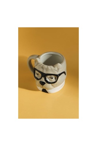 483 Ml Kapasiteye Sahip Bulldog Figürlü Mug Açık Ahşap