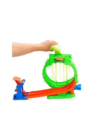 Jmk91 Hot Wheels Monster Trucks Mutant Kaosu Çemberde Yarış Oyun Seti Çok Renkli