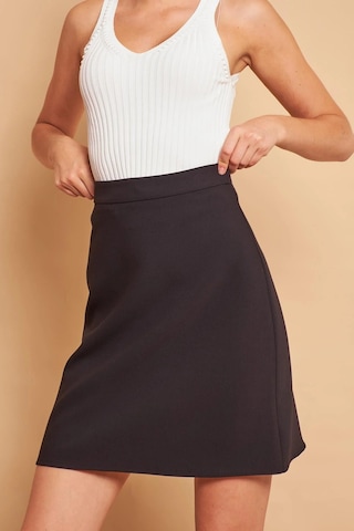 Yüksek Bel Hafif Likralı Kumaş Diz Boy Çan Etek-siyah Siyah