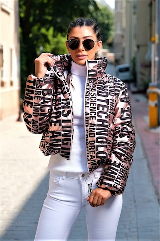 Kadın Rose Rengi Parlak Yazılı Dik Yaka Su Geçirmez Kısa Şişme Mo