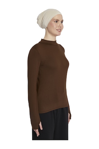 Kadın Organik Parmak Geçmeli Balıkçı Yakalı Body Çikolata