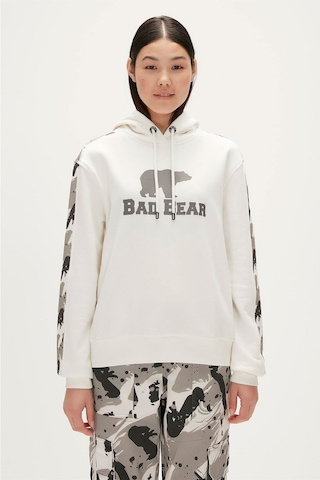 Bad Bear Gwen Kadın Beyaz Sweatshirt 23.04.12.010-c04 001