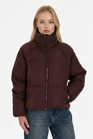 Defacto Su Geçirmez Regular Fit Dik Yaka Fermuarlı Şişme Mont E8690ax25aubn530 Kahve-bn530