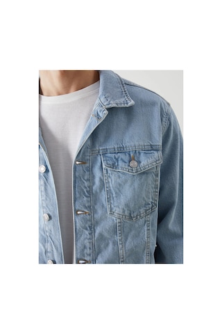 LC Waikiki Lcw Jeans Standart Kalıp Erkek Jean Ceket Lıght Indıgo Rod