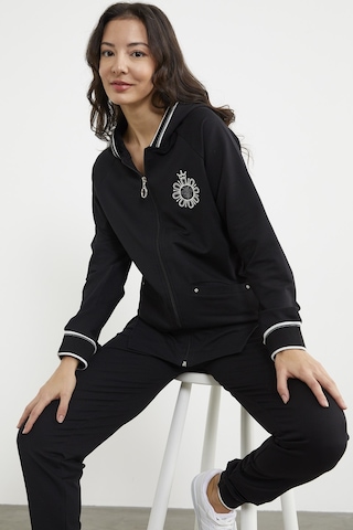 Nakış Detaylı Jogger Eşofman Takım - Siyah 001