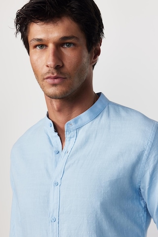 Tudors Slim Fit Dar Kalıp Uzun Kol Hakim Yaka Pamuklu Keten Efekt Mavi Gömlek-28835-mavi Mavi