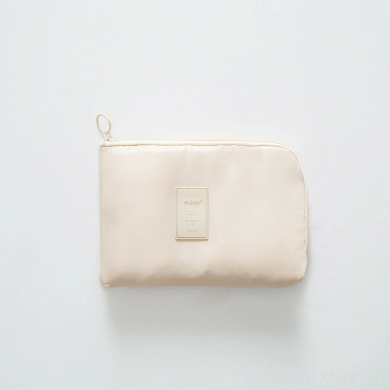 Monyee Seyahat Elektronik Aletleri Depolama Çantası - Su Geçirmez Büyük Kapasite - Şarj Cihazı, Kablolar, Kulaklık İçin Organize Edici Bej, 21x14x3cm