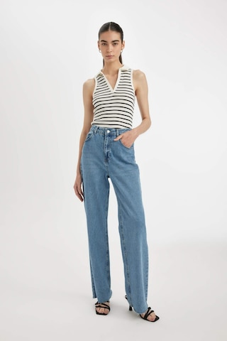 DeFacto Slim Fit Dar Kesim Çizgili Polo Yaka Fitilli Kaşkorse Atlet D1355AX24SMER105