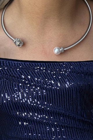 Caş Dekorasyon Gümüş Renk Aslanlı İncili Metal Choker Kolye Gümüş