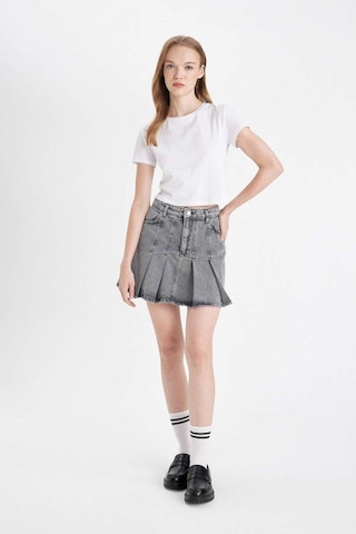 Defacto Fashion Fit Pileli Cepli Mini Jean Etek D5198AX24AUNM40 Siyah