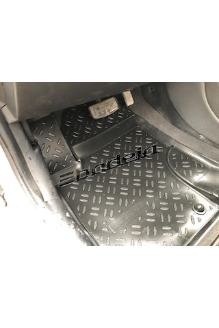 Hyundai İ20 2009-2014 3d Kauçuk Kokusuz Havuzlu Paspas