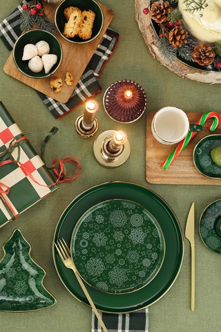 Kütahya Porselen Holyday Çam Ağacı 2 Parça 17 Cm Meze Tabağı Koyu Yeşil