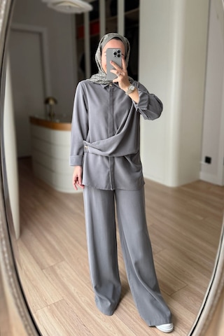 Ka Hijab Bağlama Detaylı Takım - Gri